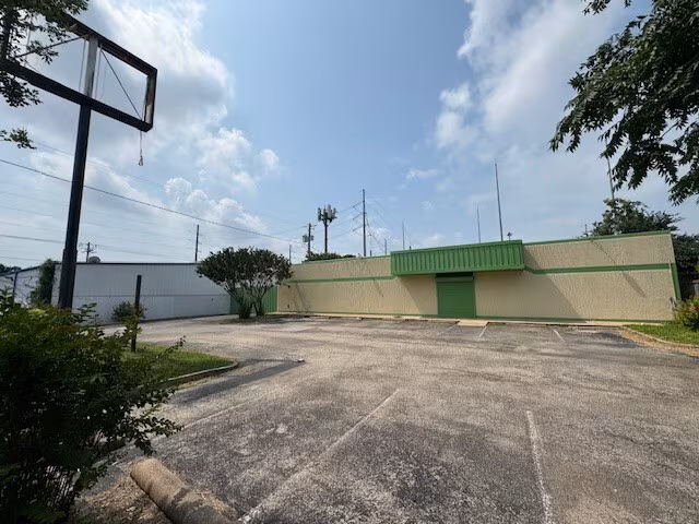 813 Morrow St